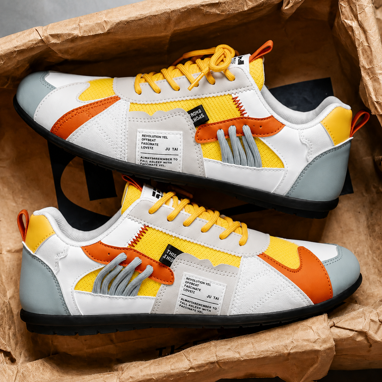 LaVina | Kleurrijke retro sneakers | GIOVANNI