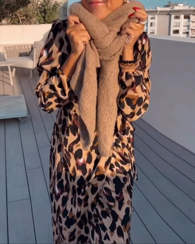 Nina™ | V-Hals Jurk met Luipaardprint